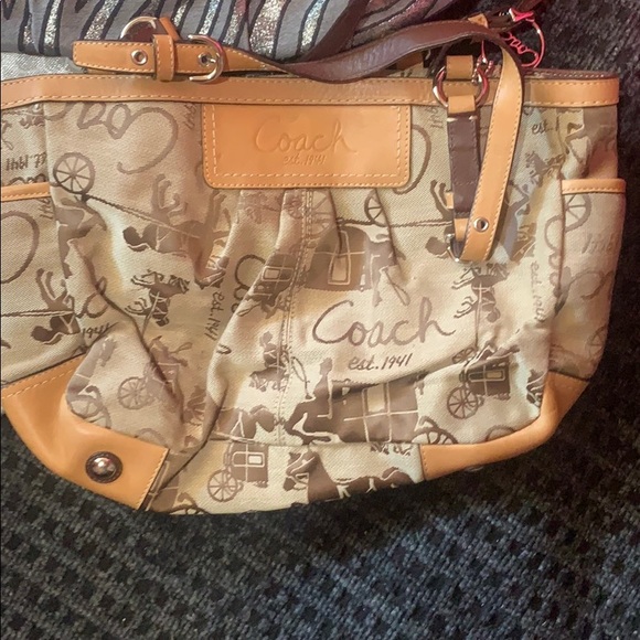 Coach purse bundle - Picture 5 of 7